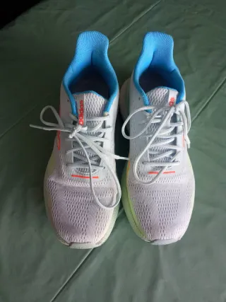 Zapatillas Adidas Mujer Blancas y Verdes