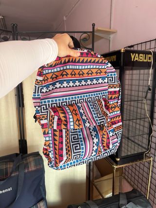 Mochila escolar con estampado étnico