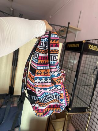 Mochila escolar con estampado étnico