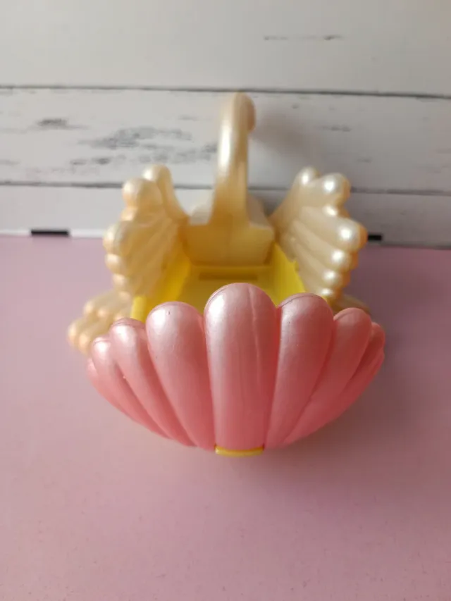 Barco Cisne Isla Encantada lady tirabuzones