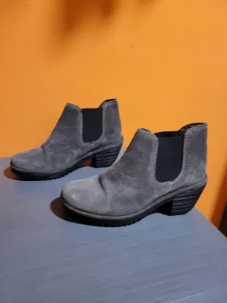 Botines Fly London grises