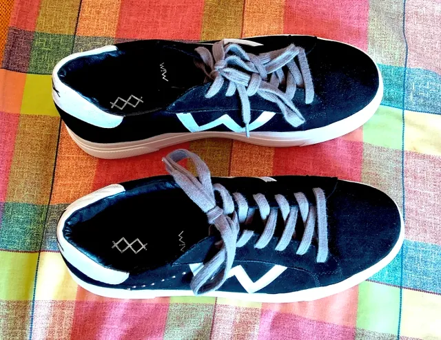 Zapatillas MIM negras y plateadas