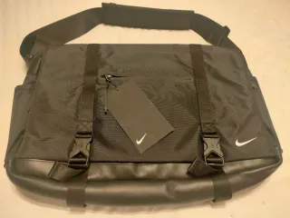 Bolsa bandolera Nike negra para portátil