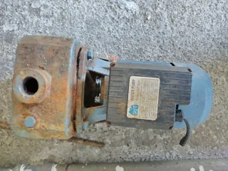 2 Bombas de pozo con motor