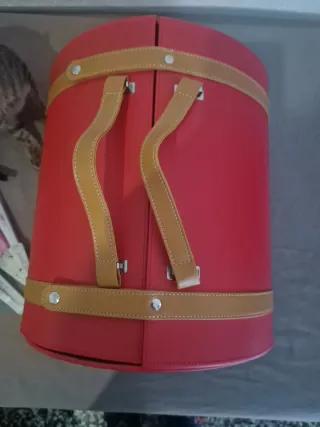 Maleta Roja Estilo Barril