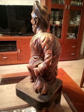 Figura madera abuelo tallado mano