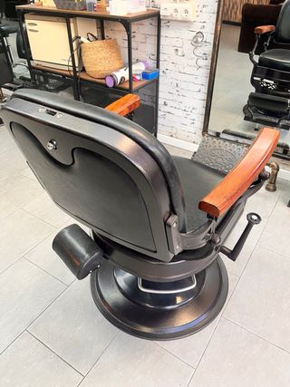 Silla Barbero Vintage + Espejo Industrial