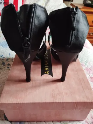 Sandalias tacón alto Mariam Gold Talla 38