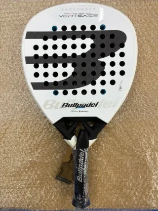 Pala Bullpadel Vertex 05