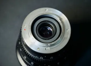 Lente Cine T/2.2 MEIKE (12mm) angular Micro 4/3