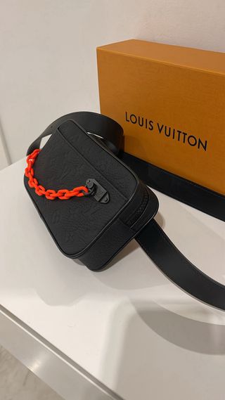 Riñonera Louis Vuitton x Virgil Abloh Negra