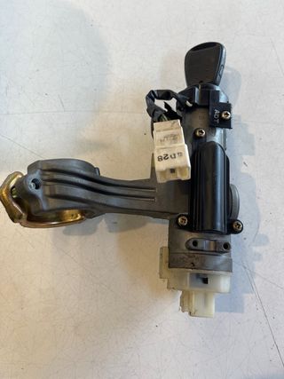 Clausor Kia Rio año 2006