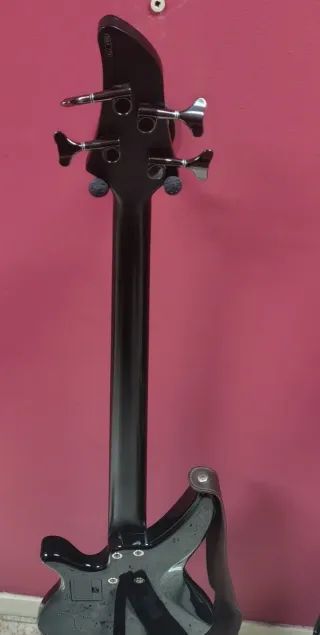 Bajo Eléctrico Yamaha RBX 774