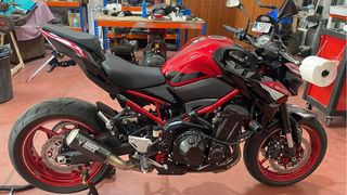 Kawasaki Z900 A2- Casi sin uso