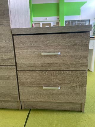 Mesitas de noche 2 Cajones y Cómoda 5 cajones