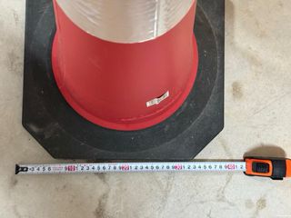 6 Conos de tráfico en buen estado Alto 80 cm Ancho