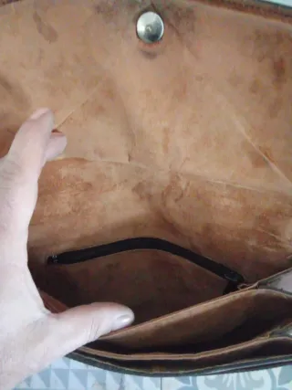 Bolso de piel marrón