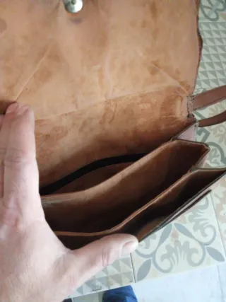 Bolso de piel marrón