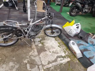 Piloto, Faro y Asiento Derbi Sport Coppa 49cc