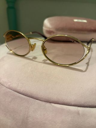 Gafas de sol Miu Miu doradas y rosas