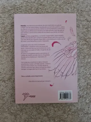 Nessie Bendita Maldición: La historia que ha re...