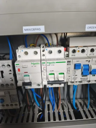 Cuadro Eléctrico Granja Pollos