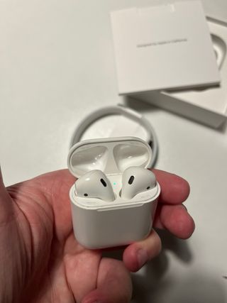 Apple Airpods 2