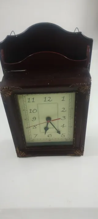Reloj de pared porta llaves