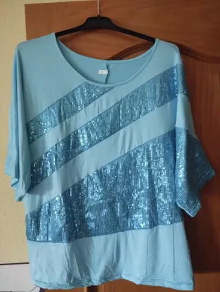 Blusa de señora con lentejuelas