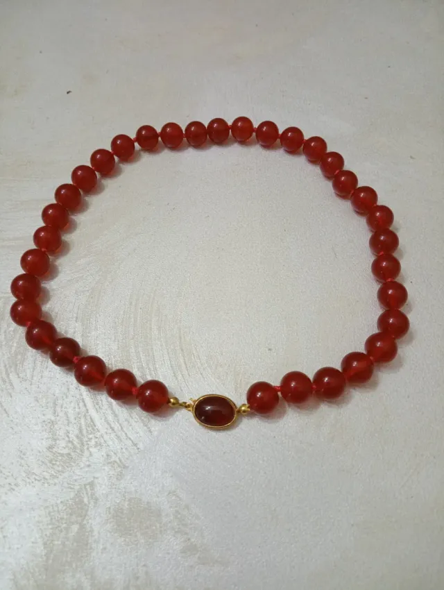 Collana girocollo in vetro vintage