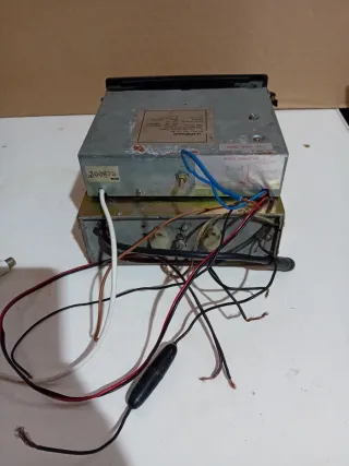 Radios Telefunken y Audinax Coche