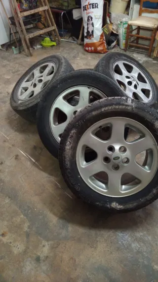 5 Llantas 18 Discovery Td5 con tapas