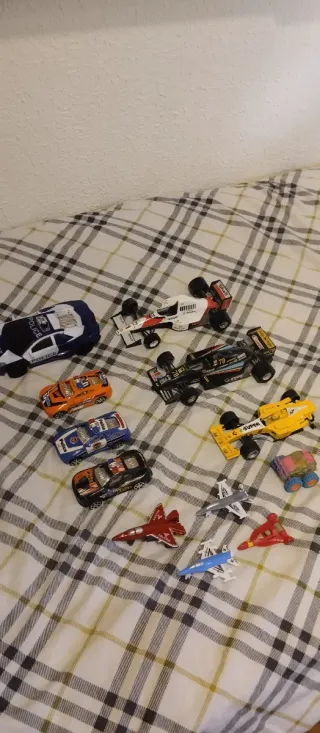 Lote Coches y Aviones de Juguete