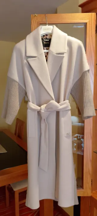 Abrigo de paño de Scripta