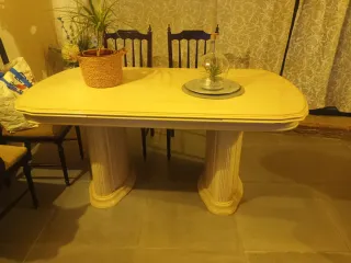 Mesa de comedor de madera extensible buen estado