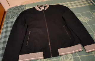 Chaqueta Zara Negra y Gris