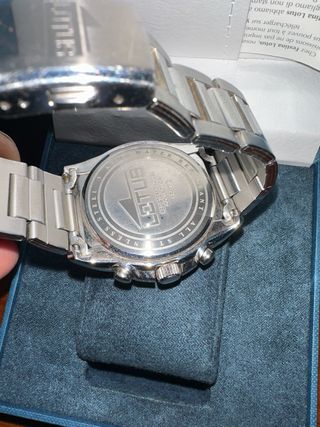 Reloj Lotus Plata y Blanco