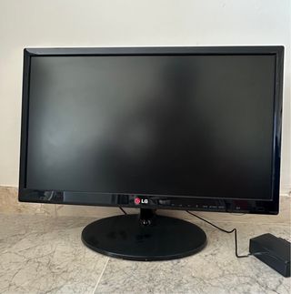 TV LG 22”