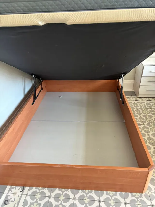 Camas canapes colchones cabezales bases somieres