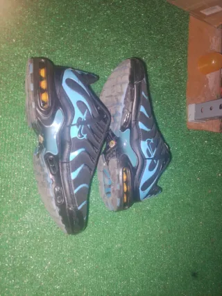 Zapatillas Nike TN Negras y Azules