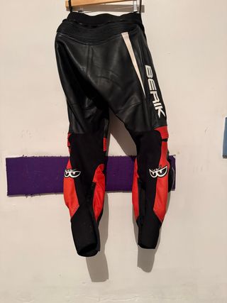 Mono de piel Berik 2 piezas Talla 48