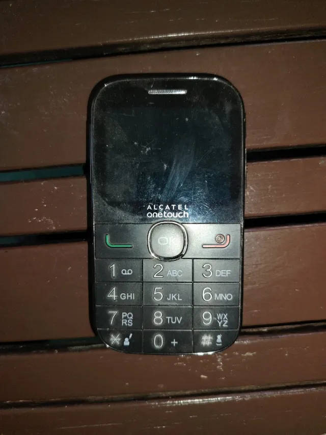 Móvil Alcatel One Touch Negro