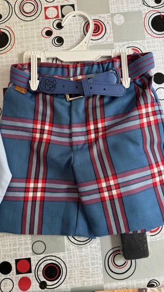 Conjunto de niño: camisa y pantalón corto. Talla 4