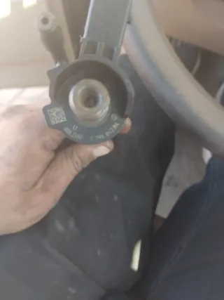 Inyector BMW 779604204