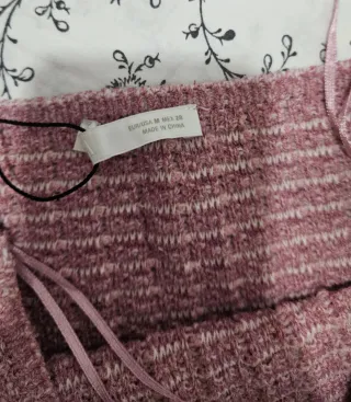 Falda Zara rosa tejida talla M