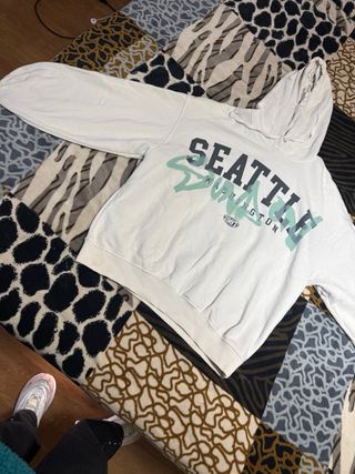 Sudadera Bershka Seattle Washington