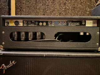 Fender Bassman 135 Amplificador Válvulas '70s