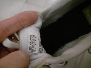 Botines Adidas Blancos y Rojos