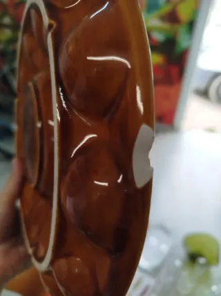 Plato de cerámica para huevos