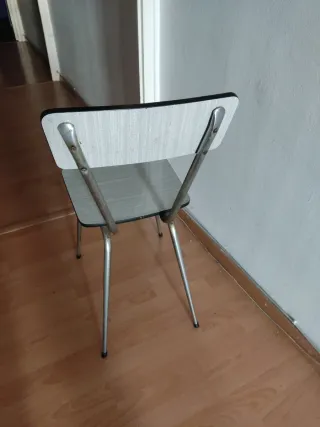 Silla vintage madera y metal